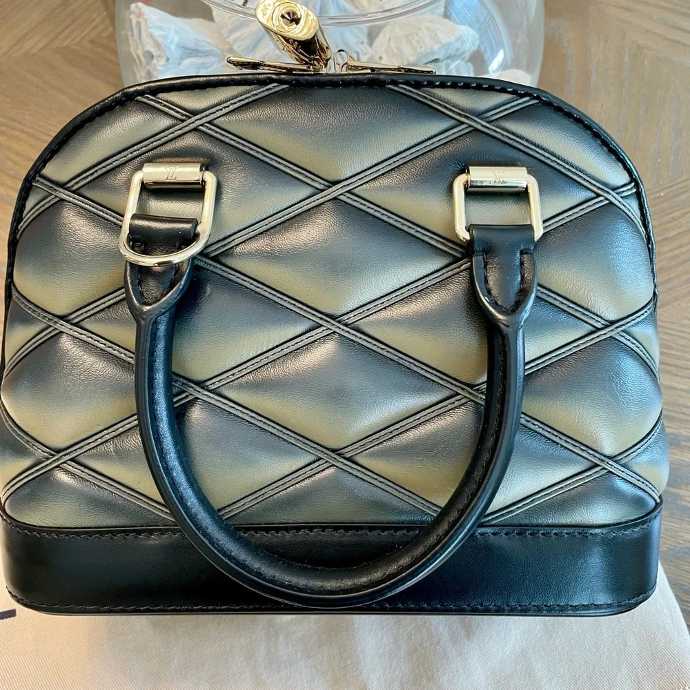 Authentic Louis Vuitton Alma BB Malletage Black, Cream, Green leather